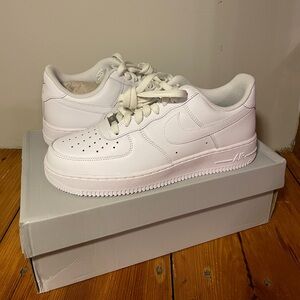 Brand new Nike Air Force 1 ‘07, white, size M 8.5/W 10